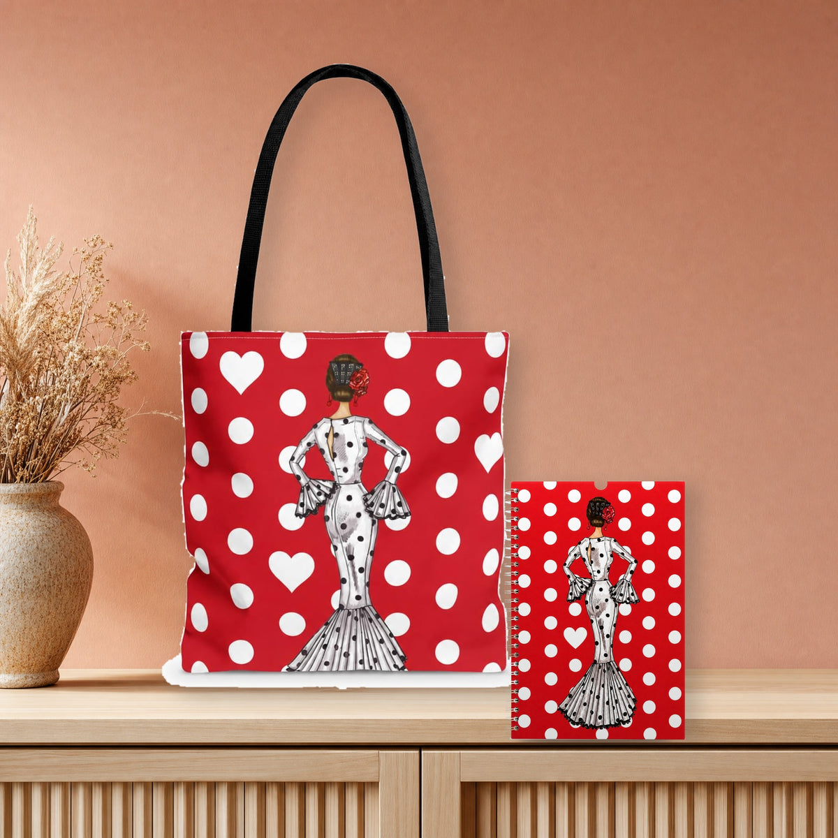 Bolsa Málaga y libreta flamenca María Blanco en el recibidor