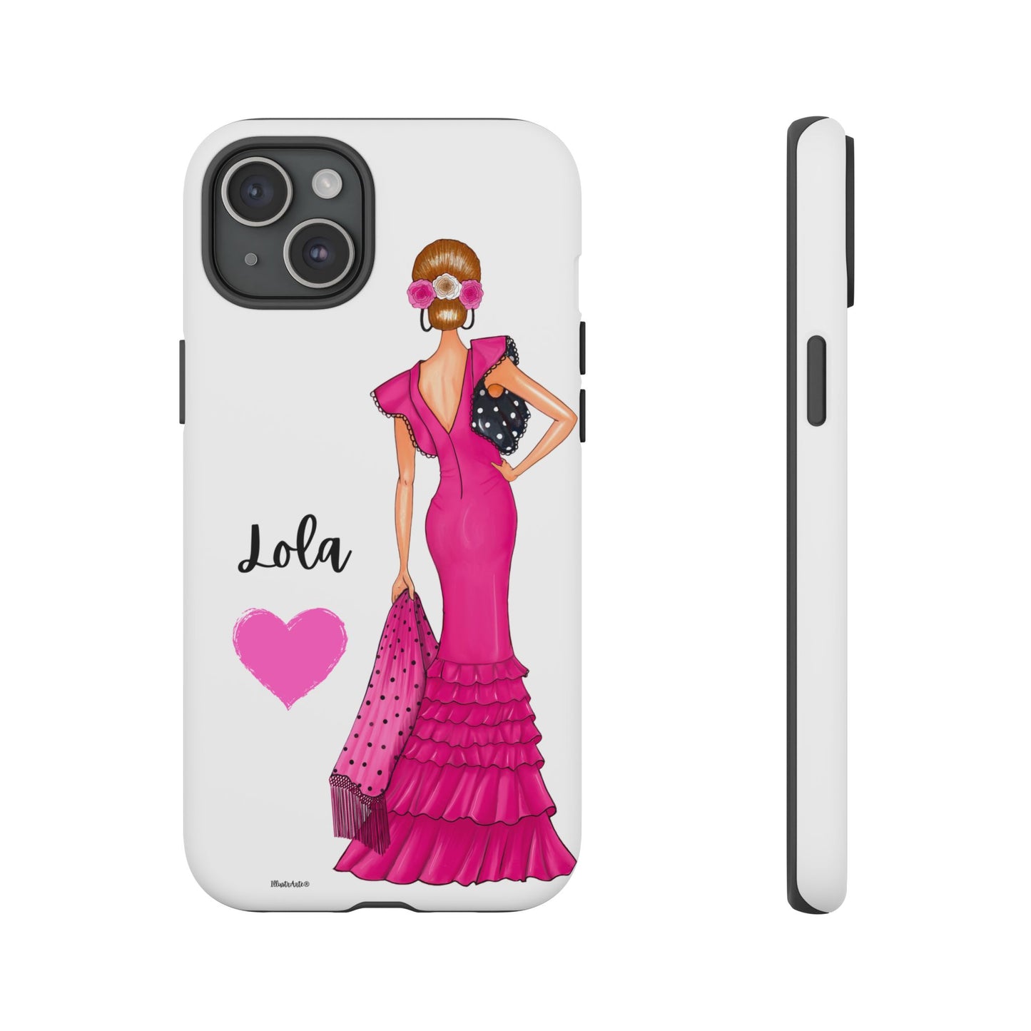 Funda de teléfono personalizable con nombre/bandera/Virgen - Modelo Manuela vestido rosa en detalle.