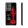 Funda de teléfono personalizable María rojo pelo oscuro fondo negro – para iPhone, Samsung, Pixel