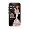 Funda de teléfono personalizable Pepa vestido blanco con frase – para iPhone, Samsung, Pixel
