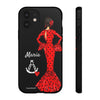 Funda de teléfono personalizable María rojo pelo oscuro fondo negro – para iPhone, Samsung, Pixel