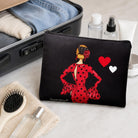 Neceser Granada illustrArte – María Rojo, fondo negro con corazones – vista 7 – imagen Amazon