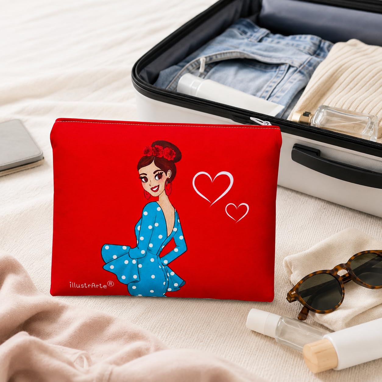 Neceser Granada illustrArte – Paquita, fondo rojo con corazones – vista 7 – imagen Amazon