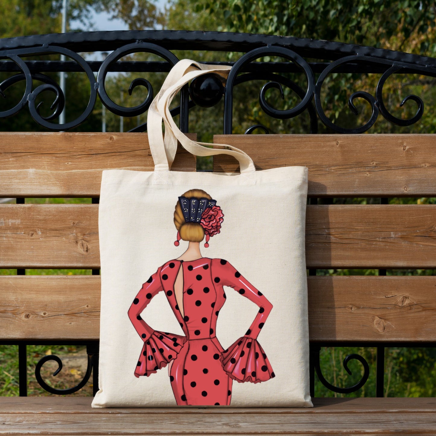 Pack Regalo Flamenca María – Botella Térmica Negra con Vestido Rojo + Bolsa Cádiz de Algodón “María Rojo”