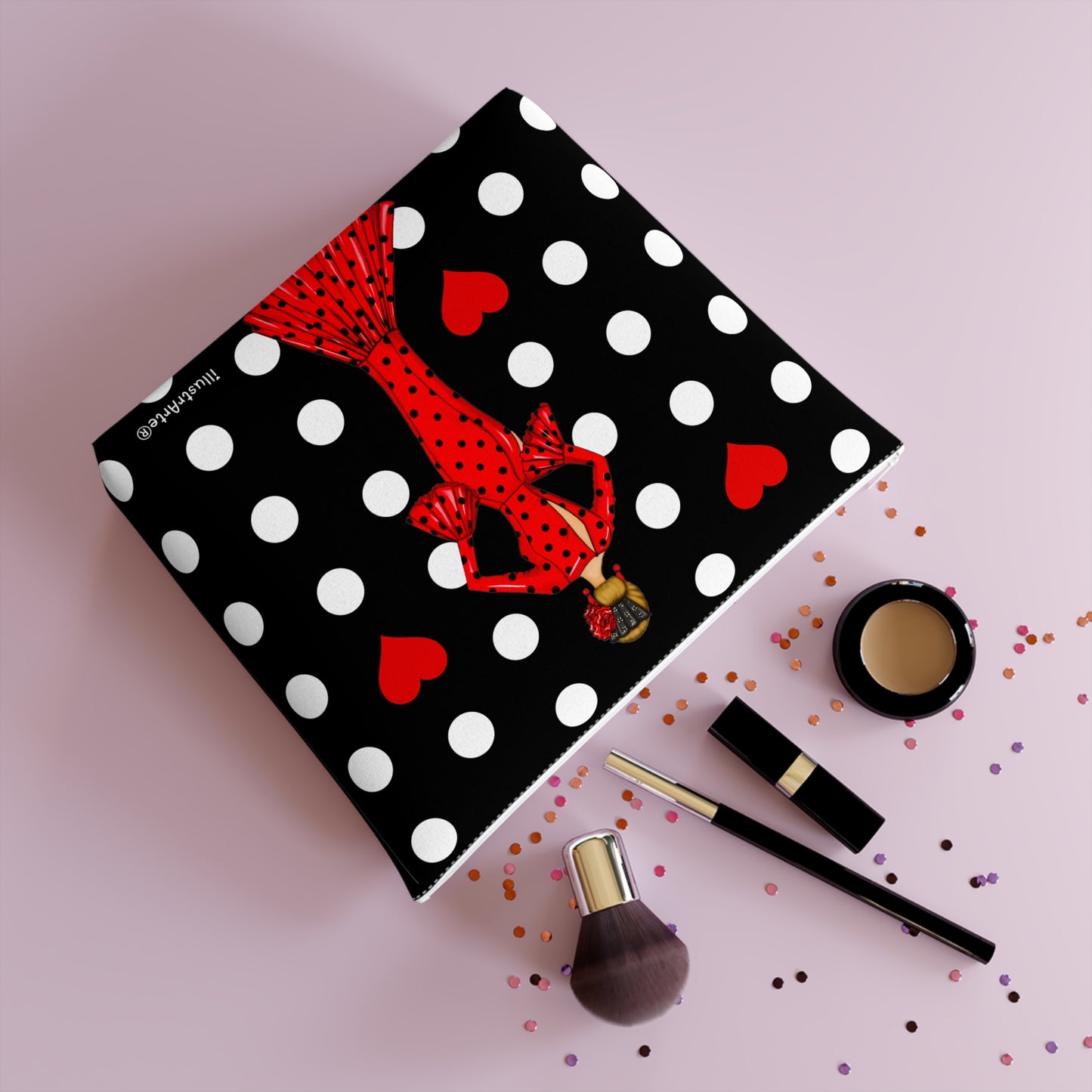 Neceser Flamenca 'María rojo', 25x26 cm, perfecto para maquillaje y productos de higiene, con diseño flamenco único.