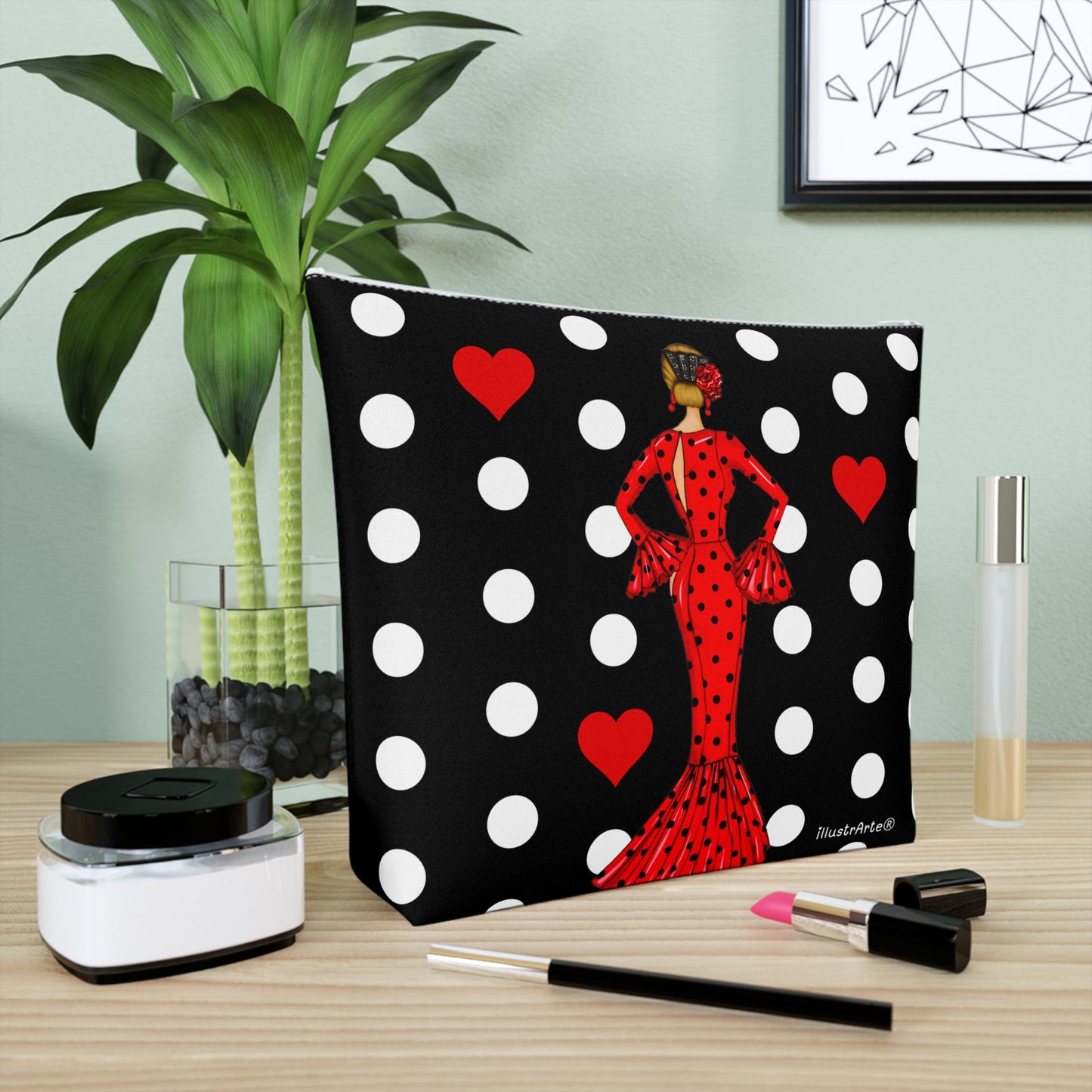 Neceser Flamenca 'María rojo' con fondo negro y lunares blancos, diseño a doble cara, ideal para viajes y aseo personal.