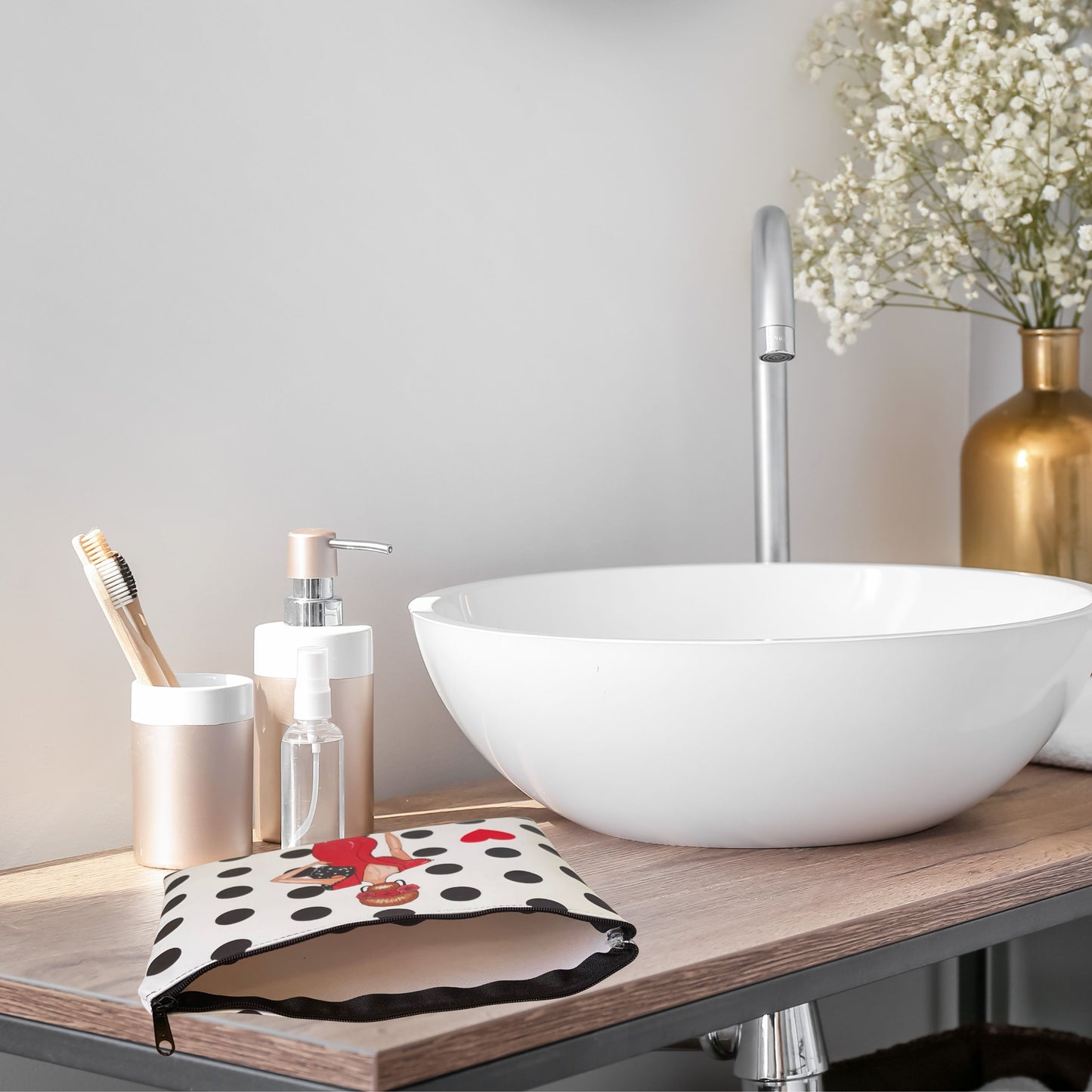 Pack Regalo Flamenca Manuela – Neceser Granada + Delantal a Juego – Diseño Exclusivo illustrArte