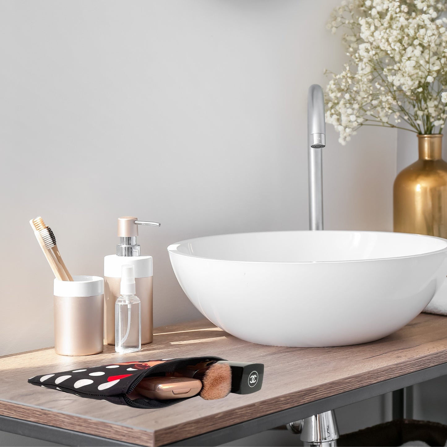 Granada “Flamenca María Blanco” Toiletry Bag or Case – Double-Sided Design – Red Background with White Polka Dots – 22x17 cm – Waterproof – Toiletry Bag, Makeup Bag or School Supplies