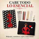 Capacidad del estuche con material escolar, diseño María Rojo Liso