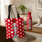 Pack botella + bolso Málaga María Blanco fondo rojo – vista 6
