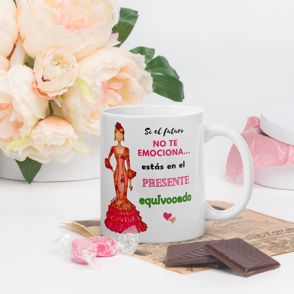 Taza de cerámica personalizable. Modelo flamenca Mónica con frase positiva.