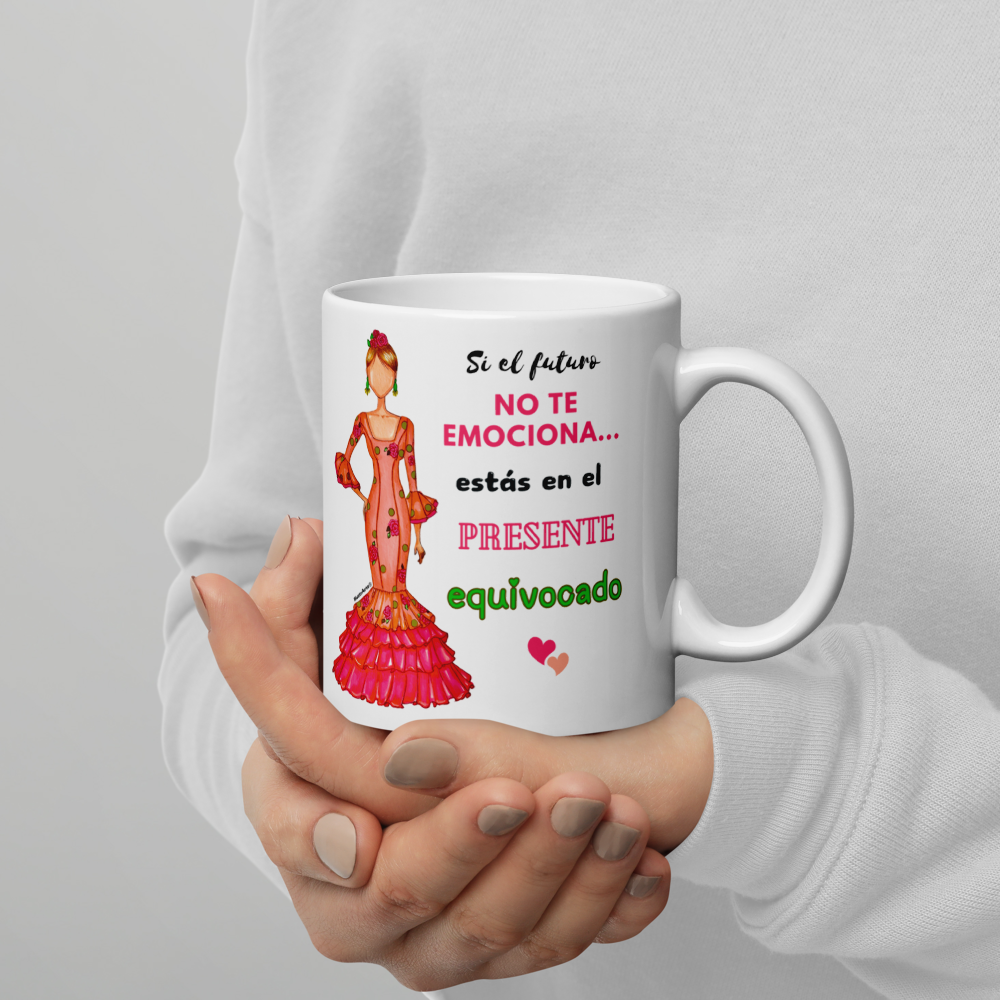 Taza de cerámica personalizable. Modelo flamenca Mónica con frase positiva.