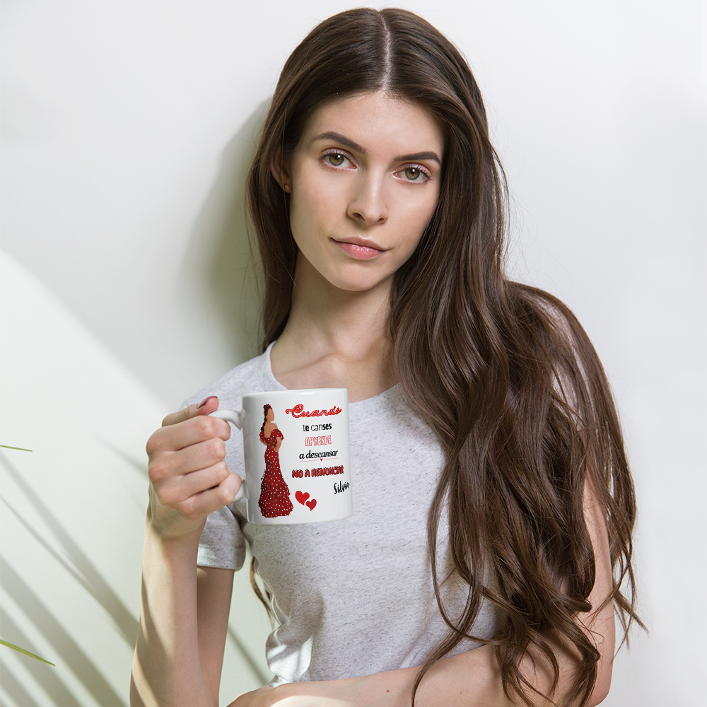 Taza de cerámica personalizable, Modelo flamenca Silvia con frase positiva.