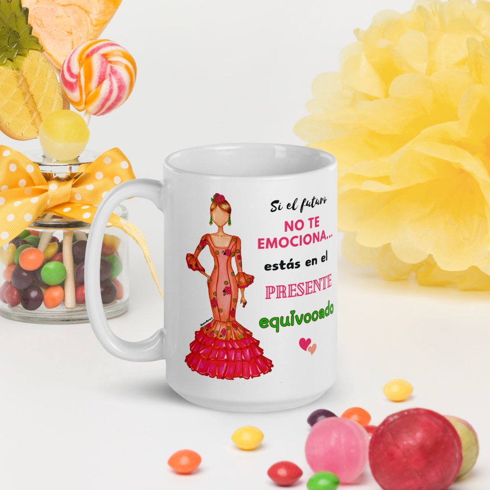 Taza de cerámica personalizable. Modelo flamenca Mónica con frase positiva.