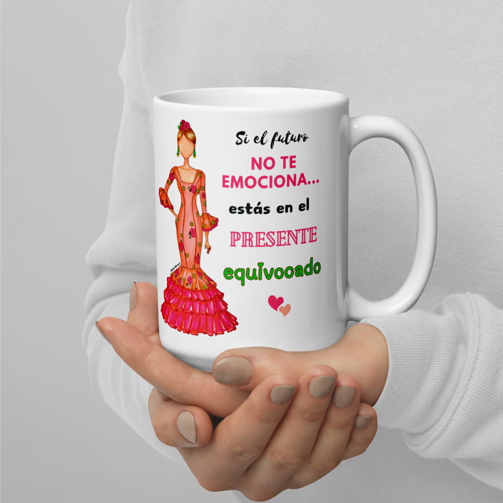 Taza de cerámica personalizable. Modelo flamenca Mónica con frase positiva.